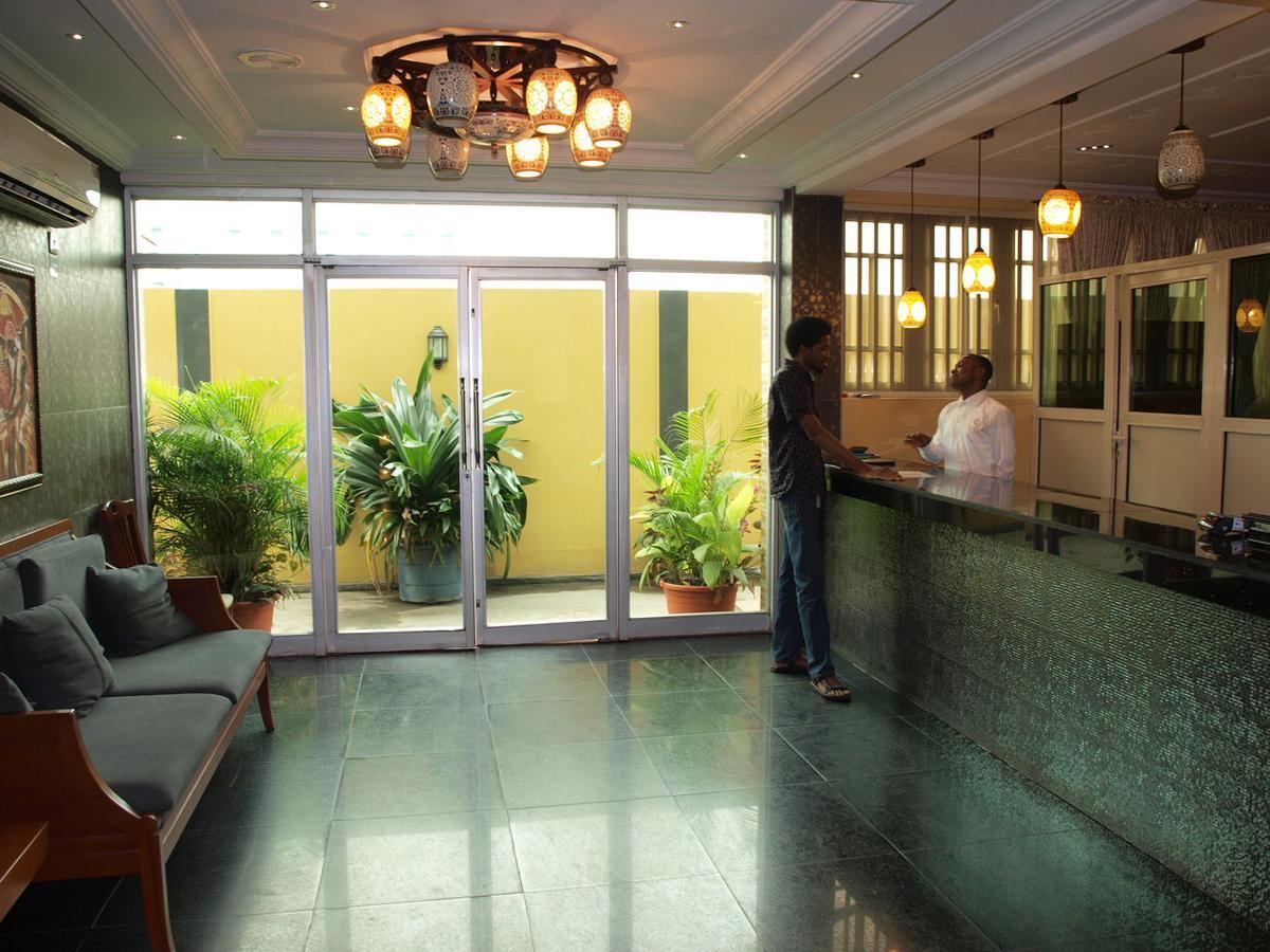 Apollo Hotel Lagos Kültér fotó